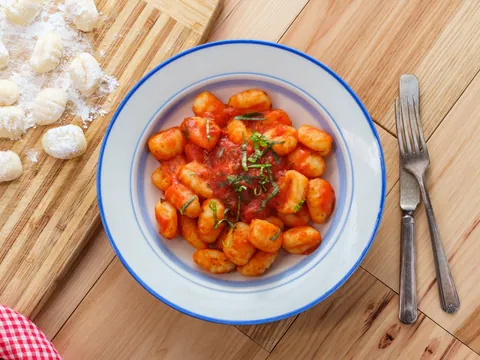 Gnocci de Patata con tomate  - Qué comer en Verona - Comer en Verona - Guía de viaje Verona - Buendía Tours
