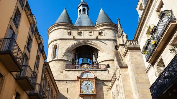 Grosse-cloche-free-tour-burdeos-medieval-moderno.jpg