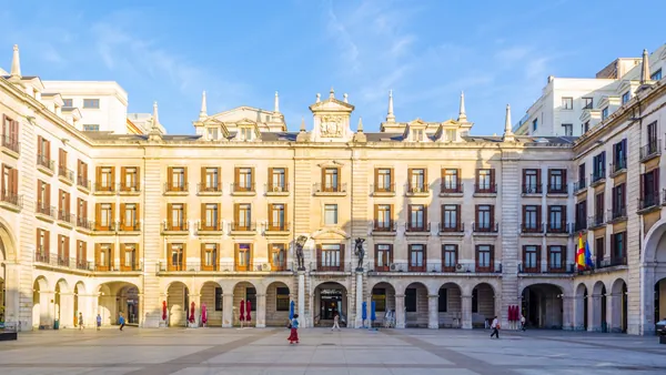 Plaza Porticada en Santander, Cantabria