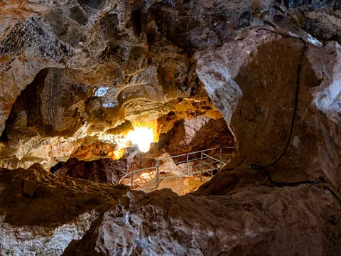 Visita guiada por las minas romanas de Lapis Specularis