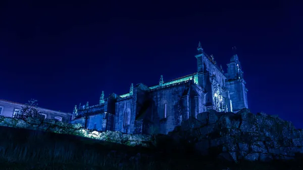 free tour nocturno Pontevedra Secretos leyendas visita guiada gratuita Galicia