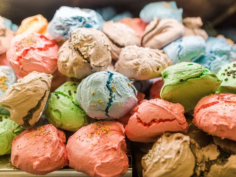 Spumiglie o Spumiglione-postres venecianos-guia-viajes-buendiatours
