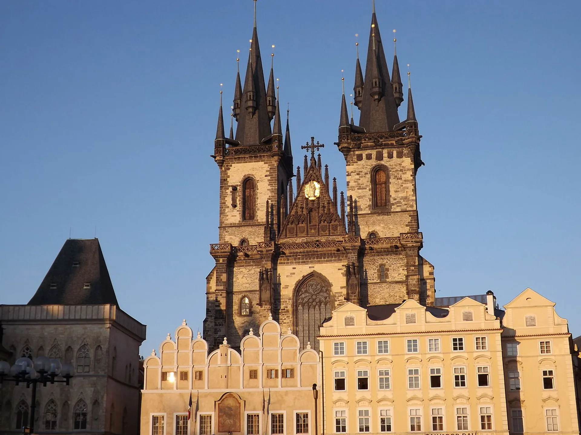 Iglesia de Nuestra Señora de Tyn - Qué ver en Praga - Guía de viaje Praga - Buendía Tours