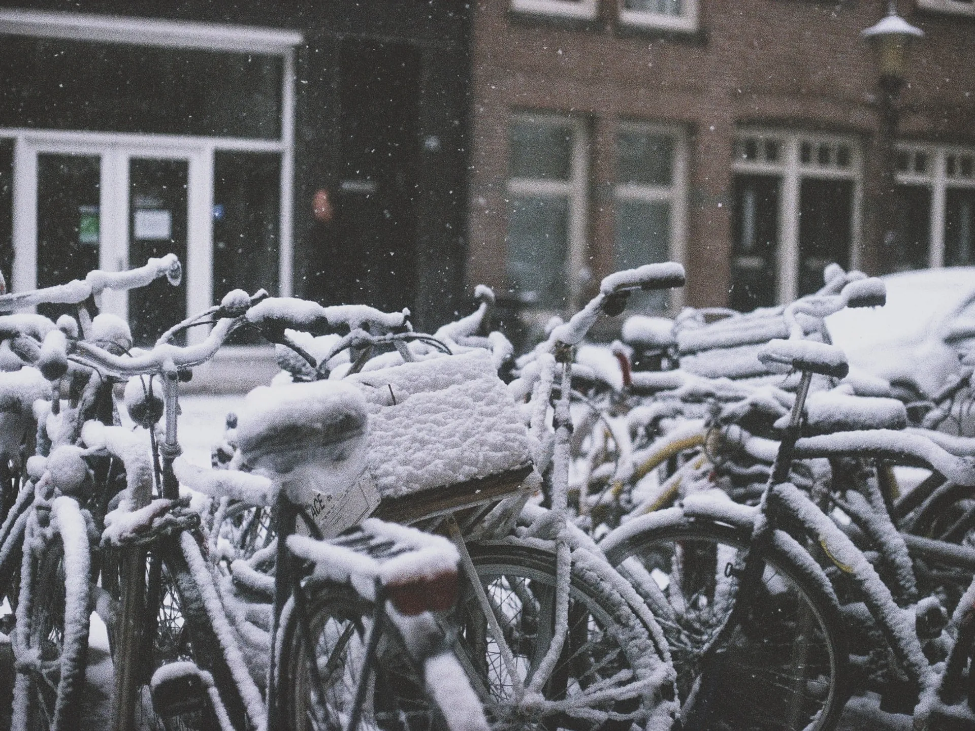 Bicicletas nevadas en Ámsterdam- - Navidades en Ámsterdam- guía de viaje - Buendía tours