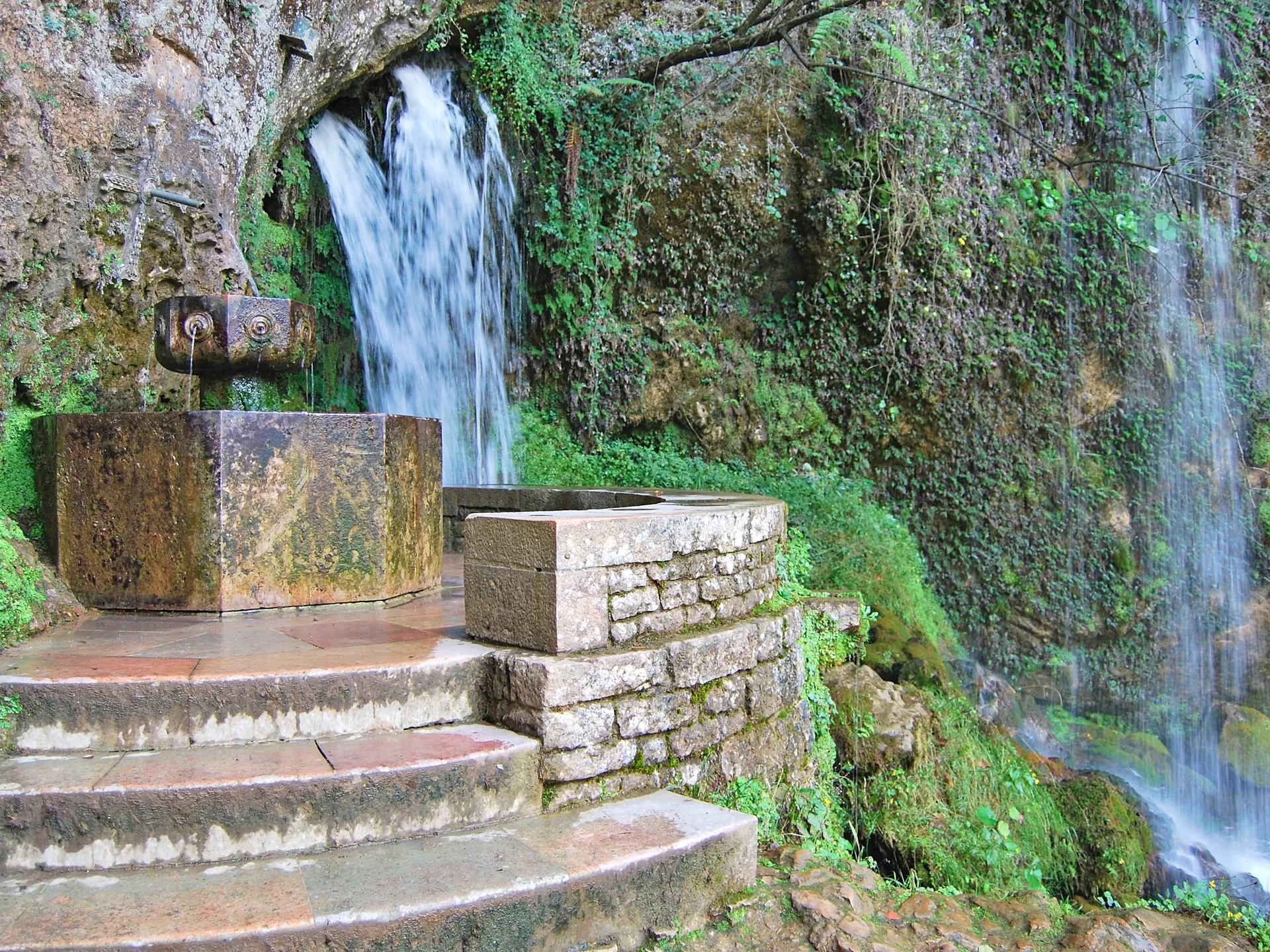 Fuente siete caños
