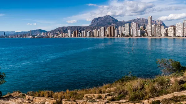 Qué hacer en Benidorm, playa, historia y la mejor base para descubrir el interior de la Costa Blanca