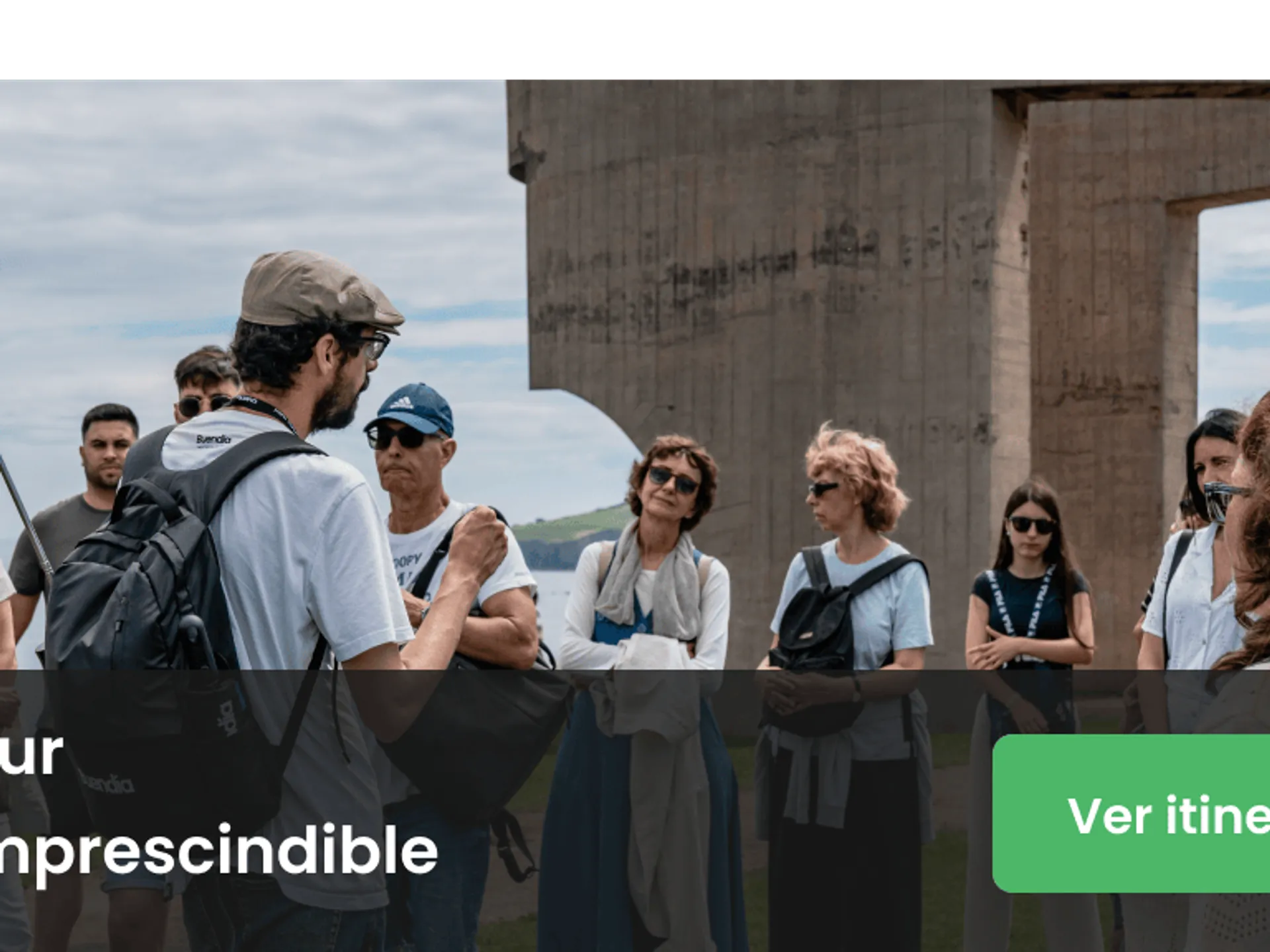 Pasea por el barrio de Cimadevilla con el free tour por Gijón y descubre los secretos junto al guía experto.