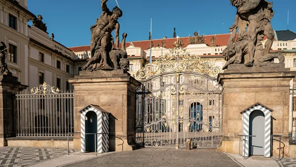 entradas-acceso-prioritario-castillo-praga.jpg