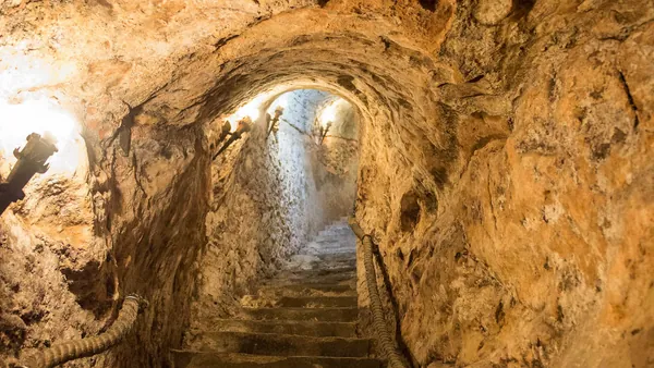 visita guiada Bodeagas Subterraneas Museo Vino Siglo XIII Aranda Duero Castilla León