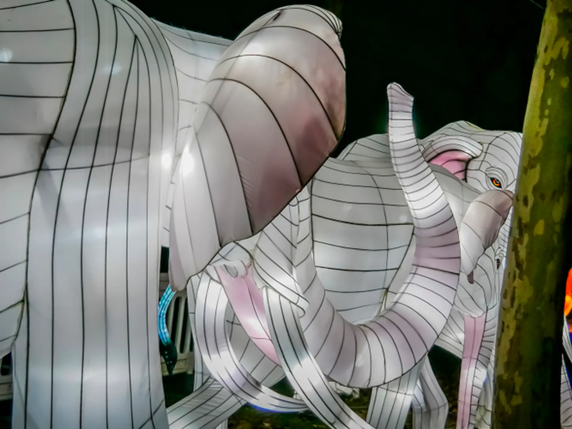 Luces en Torrejón de Ardoz en Madrid - La Ciudad de la Navidad: Torrejón de Ardoz - Blog- Buendía Tours