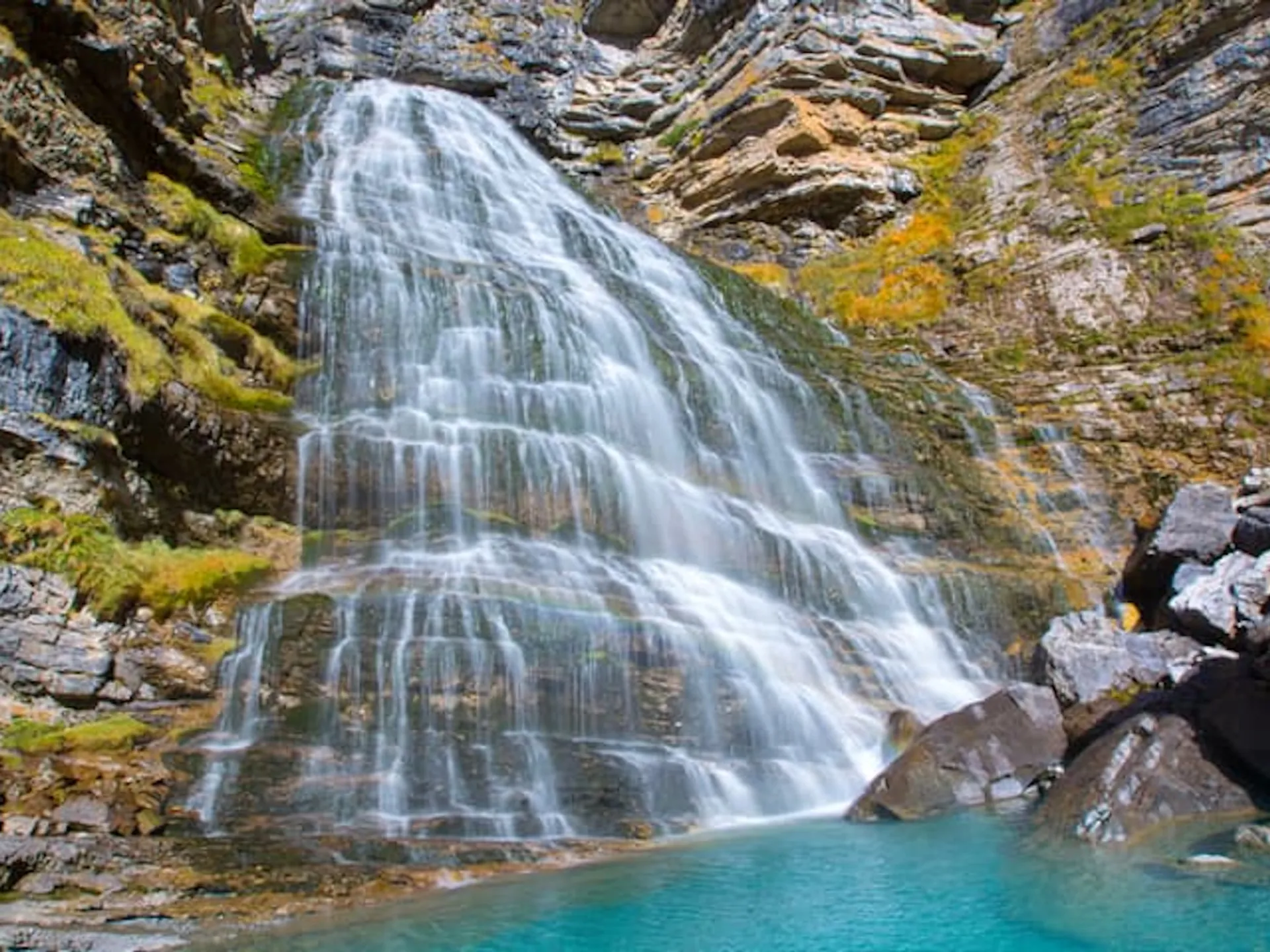 Cascada Cola de Caballo - Una ruta por las mejores cascadas en España - Buendía