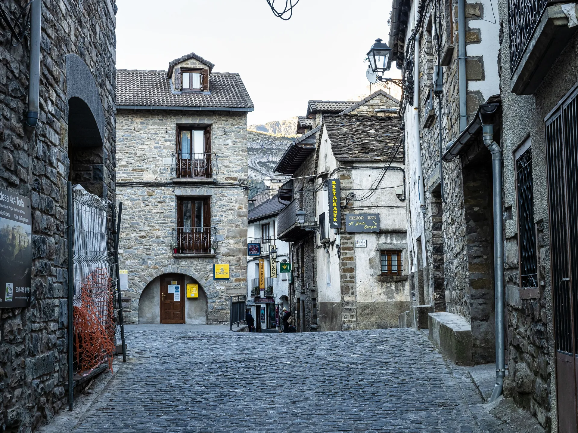 calles y casas de Torla