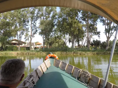 Paseo en barca tradicional por la Albufera de Valencia