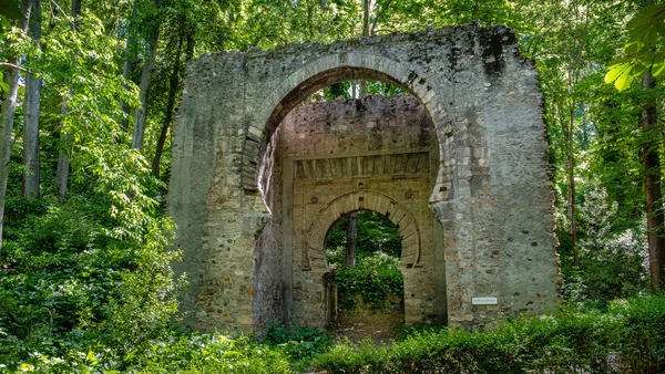 Puerta de Bib-arrambla en Granada