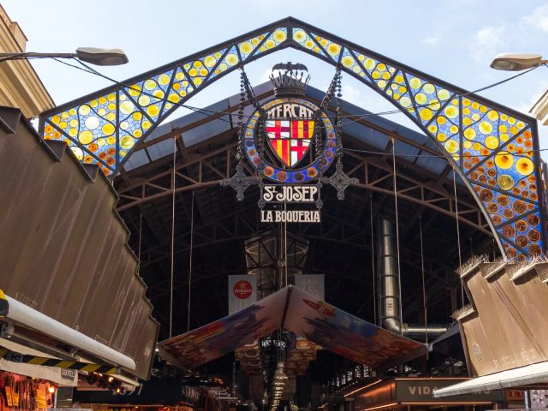 Mercado de La Boquería de Barcelona - Los 10 mejores mercados gastronómicos de Europa - Blog - Buendía Tours