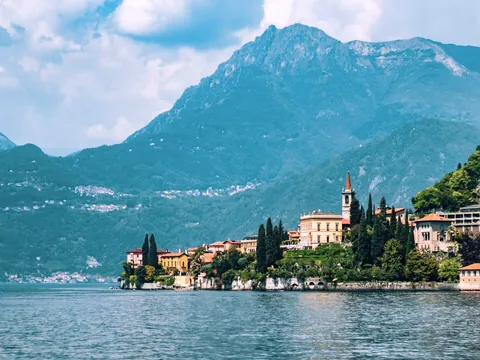 Vista de Bellagio en el Lago de Como, Italia