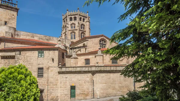 Free tours en Ourense para descubrir una ciudad que sorprende a quien se detiene a mirarla