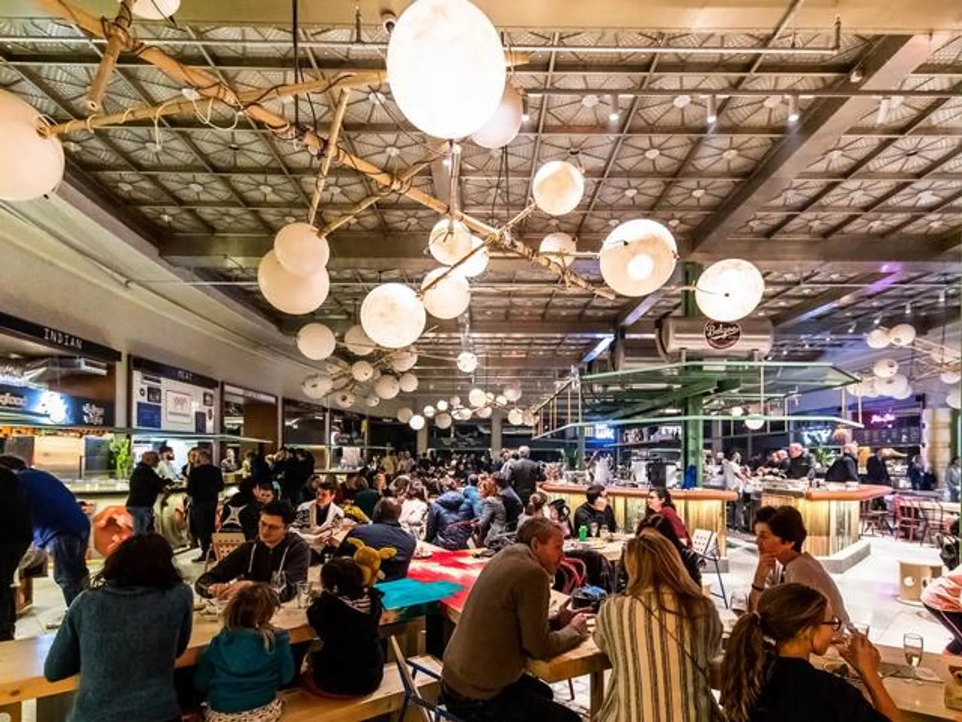 Mercado Wolf Bruselas - Los 10 mejores mercados gastronómicos de Europa - Blog - Buendía Tours