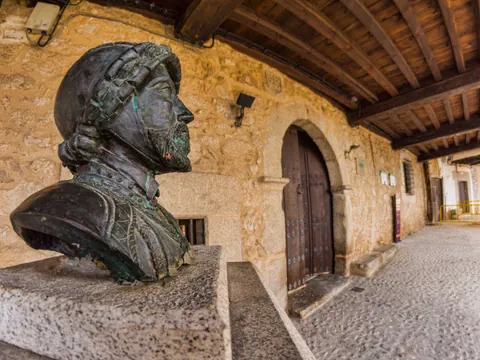excursión Yuste desde Cáceres visita guiada Monasterio Yste entradas Extremadura