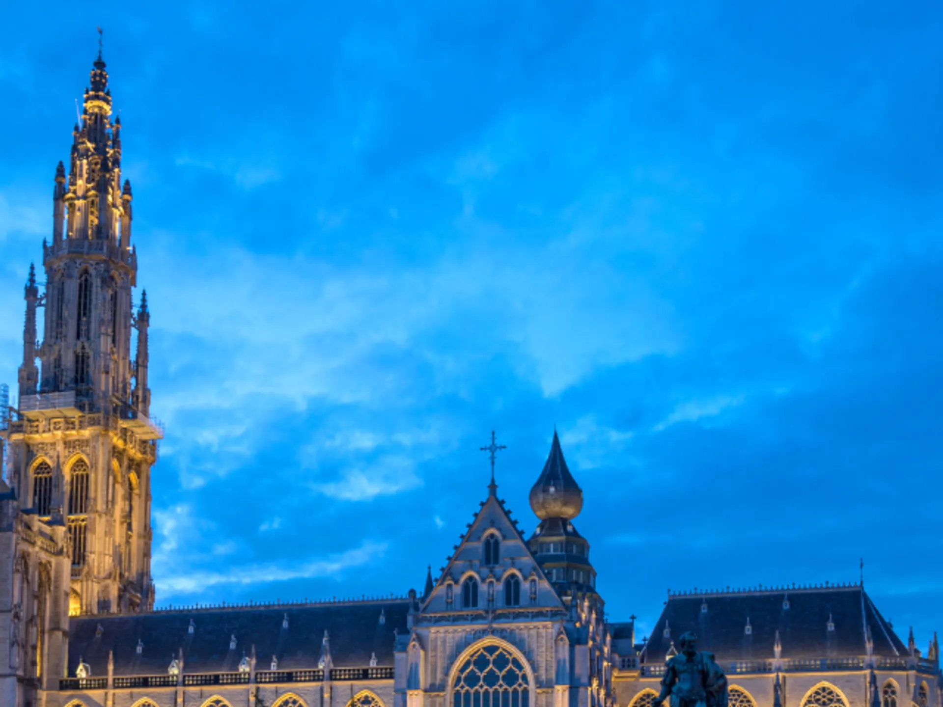 Catedral de Amberes - Qué ver y qué hacer en Amberes en 2024 - Blog - Buendía Tours