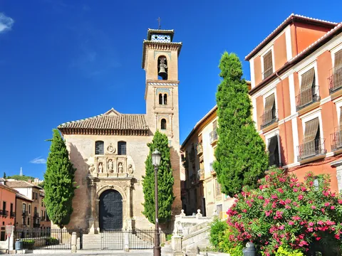 tour privado Albaicin Sacromonte visita Casa Cueva Alhambra Barrio Granada