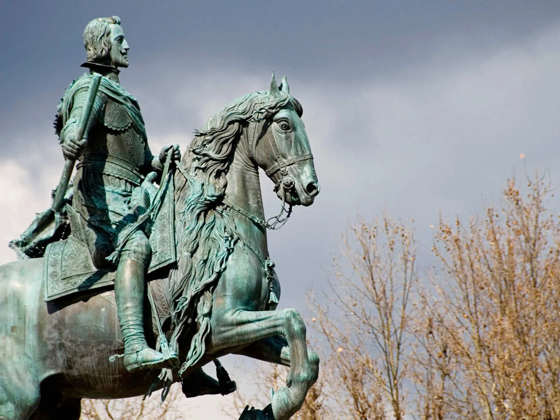 Monumento a Felipe IV en la Plaza de Oriente - Guía Viaje Madrid - Buendía Tours