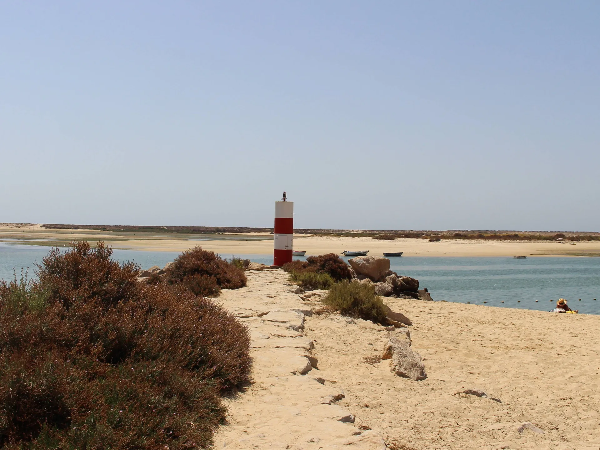 Praia da Fuseta - Playas del Algarve - Qué ver en el Algarve - Guía de viaje Algarve - Buendía Tours