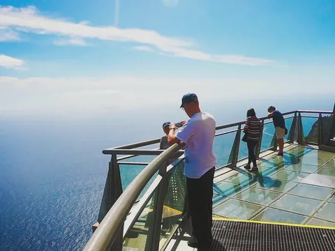 excursión 4x4 Madeira Bodegas Cata Vino Skywalk Cabo Girao Funchal