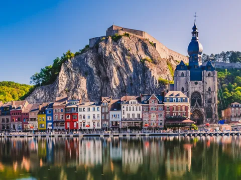 Excursión en tren a Dinant y Namur desde Bruselas