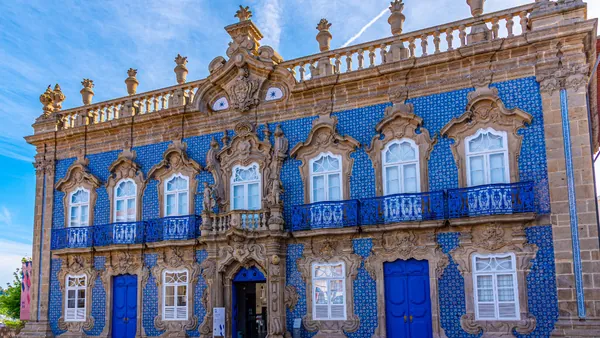 La Casa do Raios, una de las más importantes muestras de arquitectura civil palaciega.