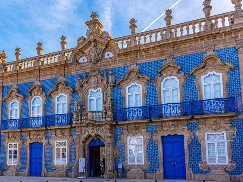La Casa do Raios, una de las más importantes muestras de arquitectura civil palaciega.