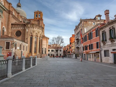 El campo de San Giovanni e Polo, Venecia