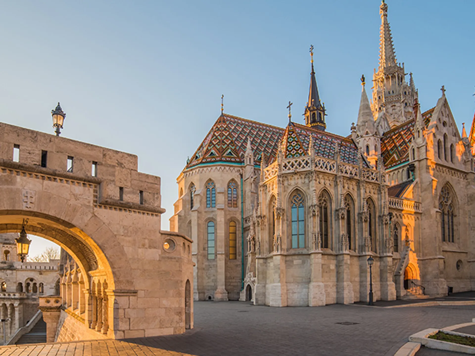 Bastión de los Pescadores y la Iglesia Matías-que ver en Budapest-buendiatours