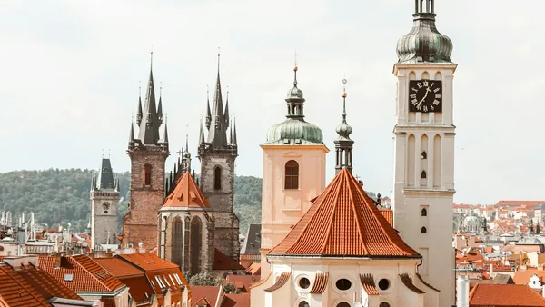 Free tours en Praga para elegir según qué cara de la ciudad quieras descubrir primero