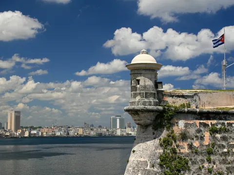 Vista de toda La Habana desde la fortaleza de San Carlos, Cuba