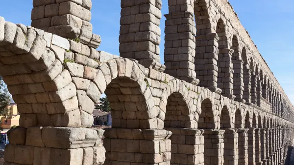 Qué hacer en Segovia entre acueductos romanos, palacios y una de las ciudades históricas más bonitas de España