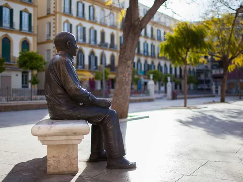 Estatua Picasso Málaga tour Málaga Picasso Museo Picasso Casa Natal