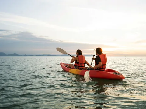 paseo Kayak en Santoña Cantabria