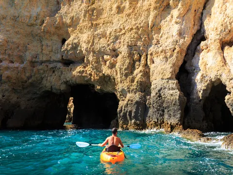 Ruta Kayak Doble Cuevas Cala en Porter alquiler Canoa Kayak excursión Baleares Menorca