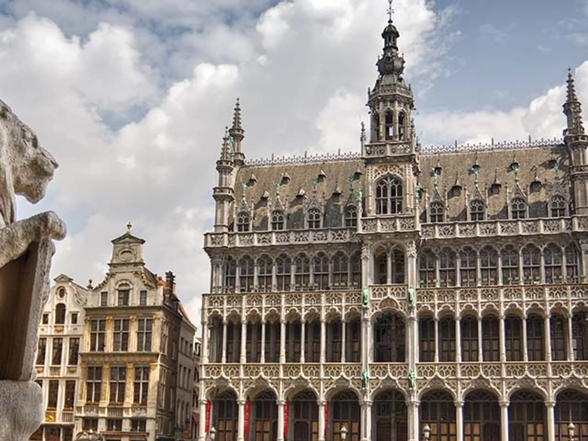 Grand Place de Bruselas, Patrimonio de la Unesco desde 1998-Que ver en Bruselas-Guía de Viaje Buendía Tours