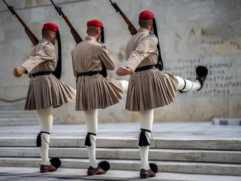 Cambio de guardia en el Parlamento de Atenas, Grecia