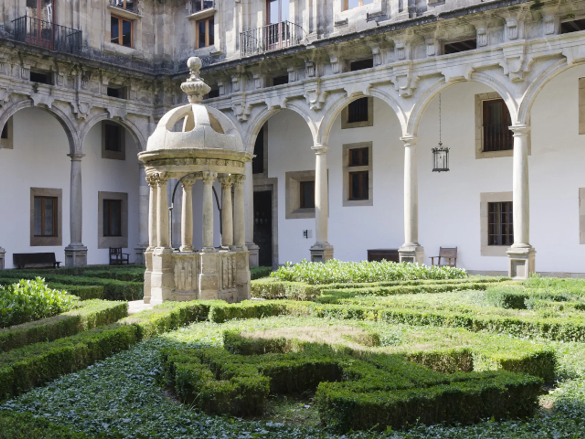 Hostal de los Reyes Católicos - Qué ver en Santiago - Guía de viaje Santiago de Compostela - Buendía Tours