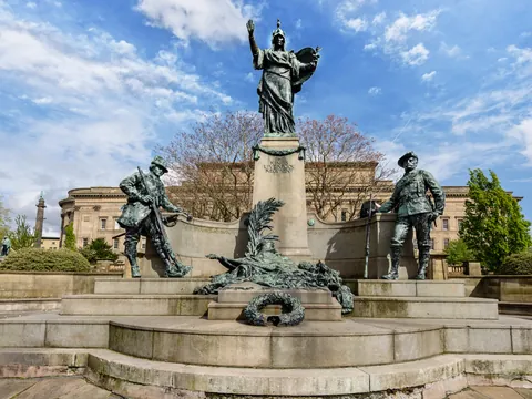tour Pie Liverpool Monumental St Johns Gardens