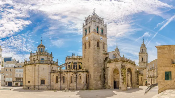 tour privado Lugo visita guiada Catedral Galicia