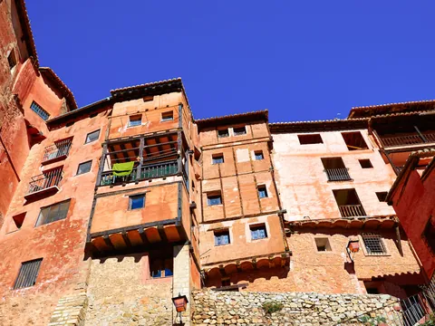 free tour Albarracin Imprescindible visita guiada gratuita en español Pueblo Medieval Murallas Teruel Aragon