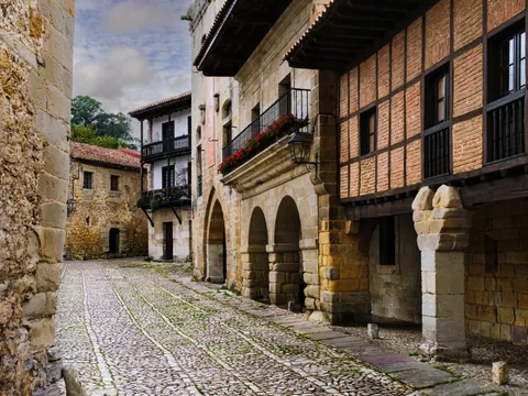 Calles de Santillana del Mar, Cantabria, España
