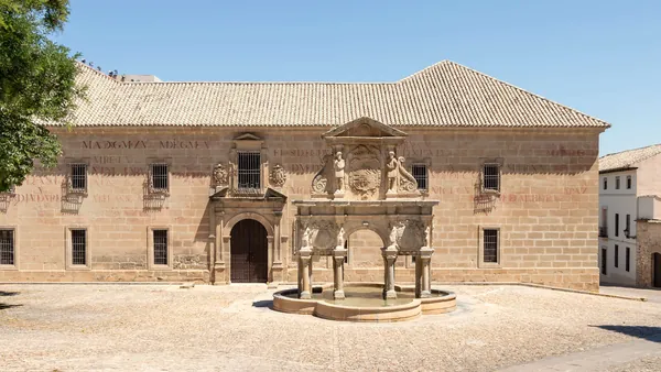 visita guiada Baeza privado Seminario San Felipe Neri tour Jaen