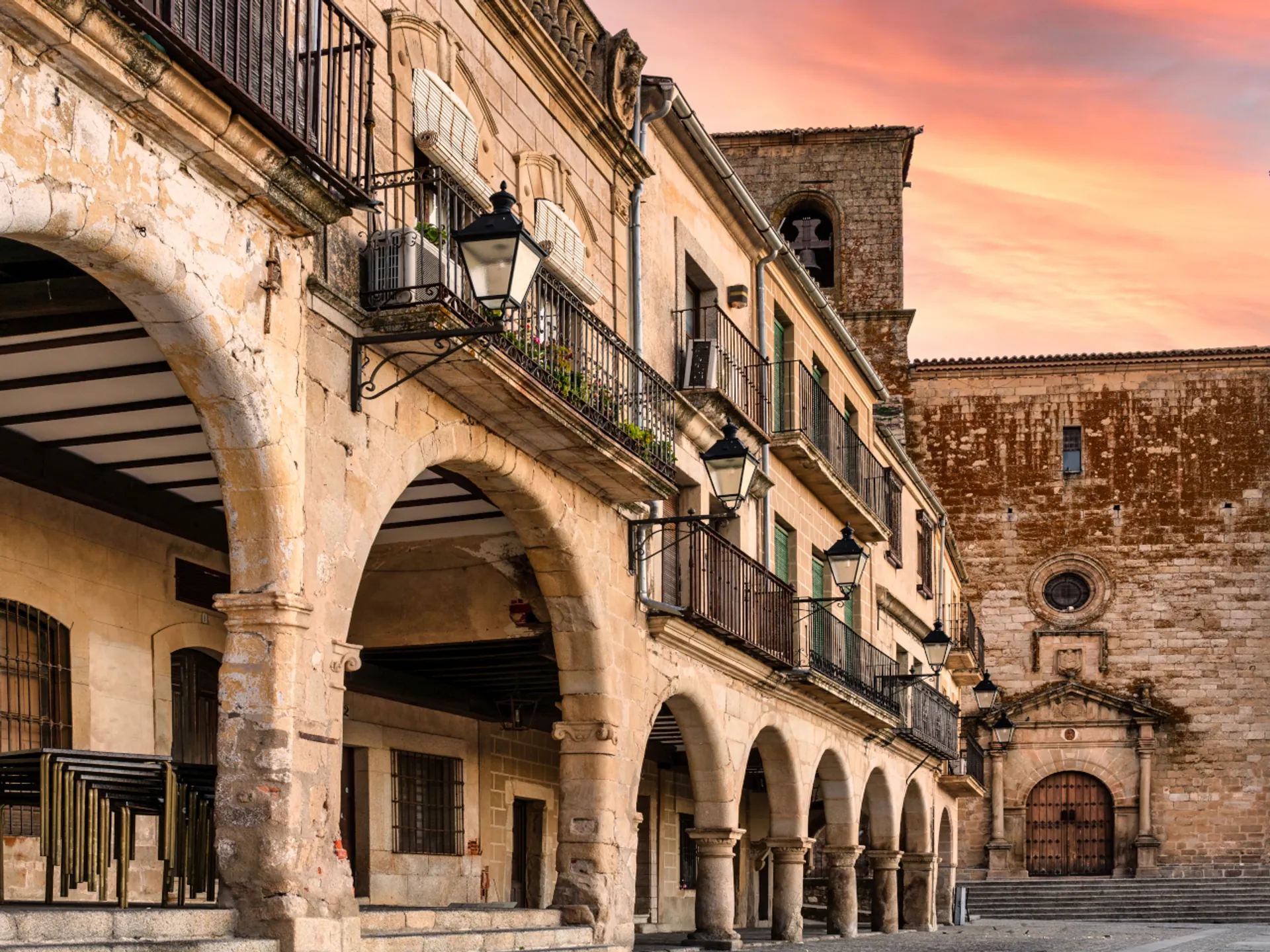 Plaza Mayor de Trujillo - Las 15 Plazas de España que no te puedes perder - Blog - Buendía Tours