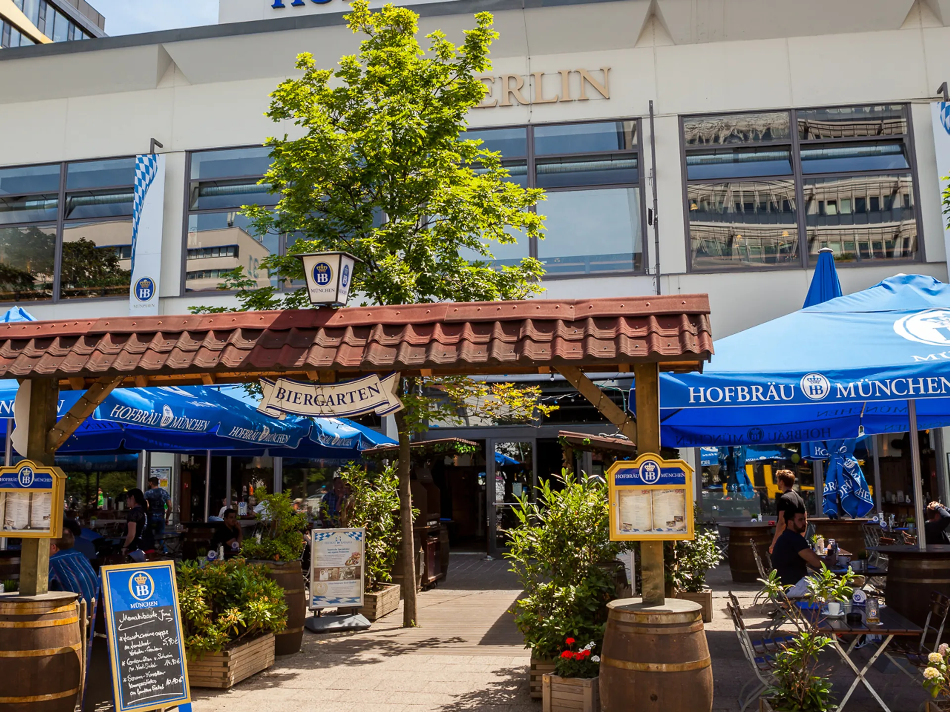 Hofbrau Wirtshaus Berlin - Dónde comer en Berlín - Guía de Viaje Berlín - Buendía Tours