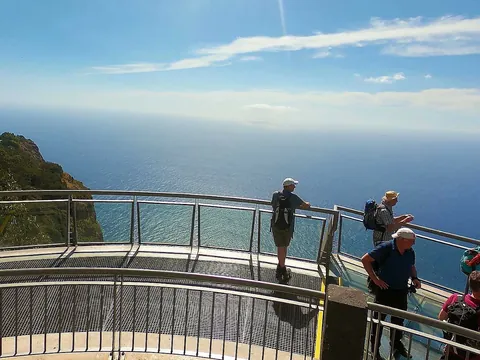 excursión 4x4 Madeira Funchal Acantilados Valles Degustacion Vino Skywalk